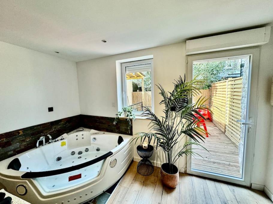 Sauna & Balneo Au Coeur De Rouen Zewnętrze zdjęcie